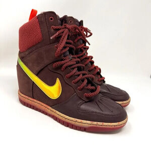 Nike Dunk Sky High Burgundy Lace Up Hidden Wedge High Tops 684954 Women’s Size 8